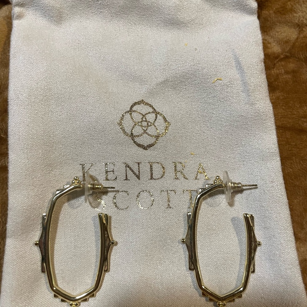 Kendra Scott Baroque Ella Hoop Earrings
